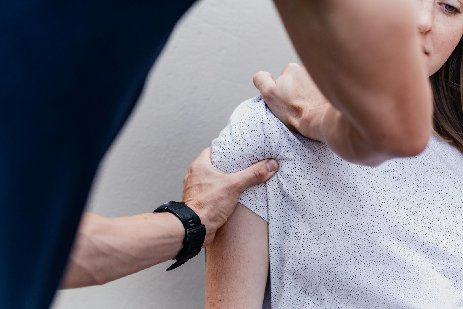 Physiotherapie Behandlung in einer modernen Praxis in Dortmund